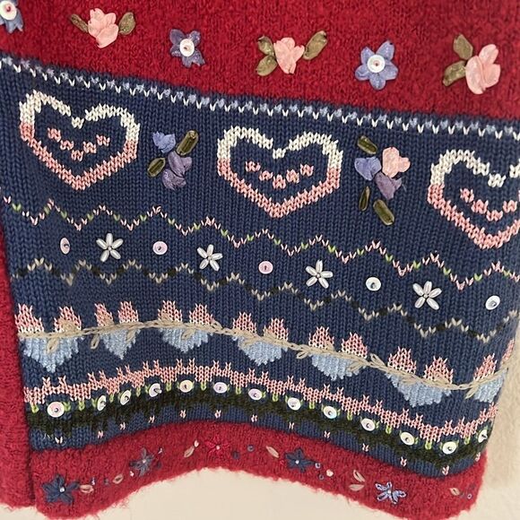 Vintage Cozy Red Wool Knit Vest with Heart Pattern - Picture 3 of 6